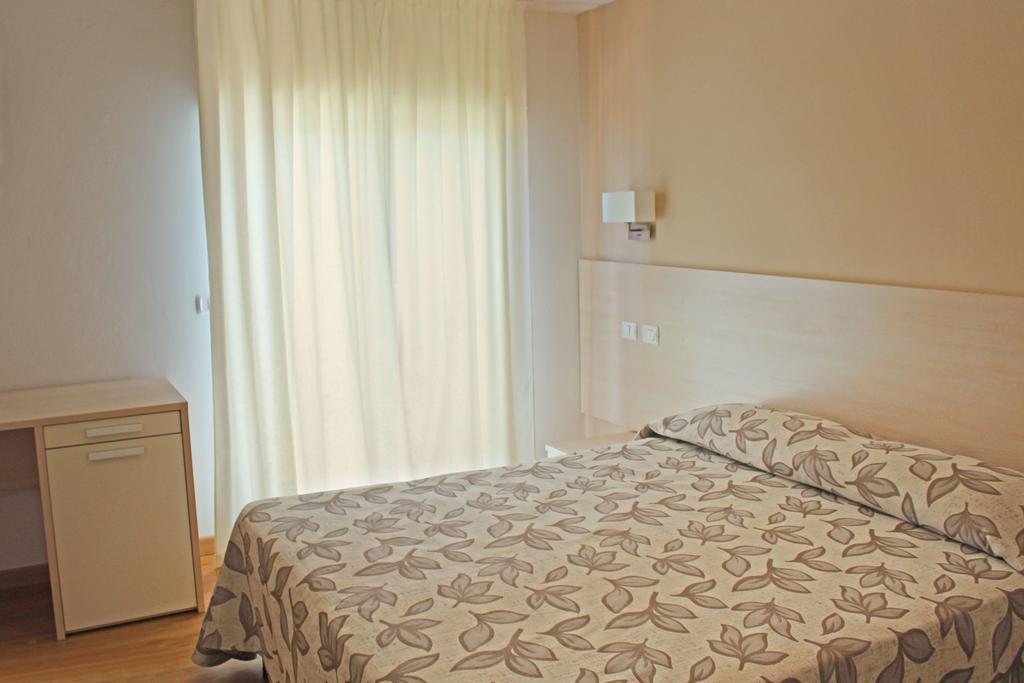 Hotel Silvia Misano Adriatico Kültér fotó
